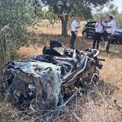 Carcasse automobili compattate-Il ritrovamento delle Guardie Campestri di Ruvo di Puglia