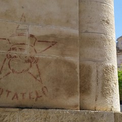 Murales di "Garibaldi" Votatelo - Via Corato / Largo Di Vagno
