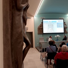 Presentazione "Legàmi materni"