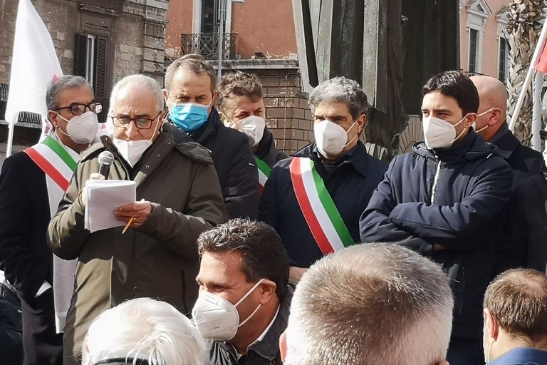 Chieco alla manifestazione contro la guerra