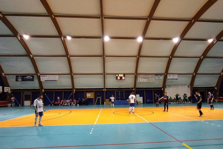 Una fase del match Just Mola-Futsal Ruvo