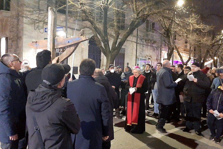 Via Crucis. <span>Foto Coordinamento Azione Cattolica Ruvo di Puglia</span>