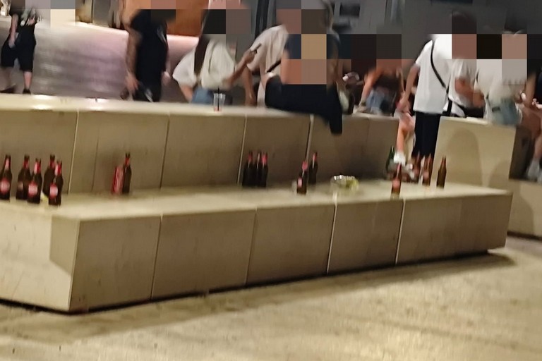 Degrado in Piazza Matteotti