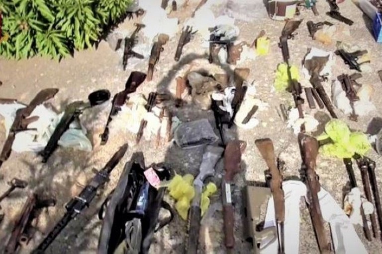 Le armi sequestrate dalla Polizia di Stato ad Andria
