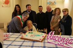 Metropolis celebra i 107 anni della signora Vincenza, ospite della RSA Spada di Ruvo di Puglia