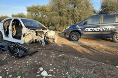 Ancora un furto di auto a Ruvo, l'auto ritrovata cannibalizzata in campagna