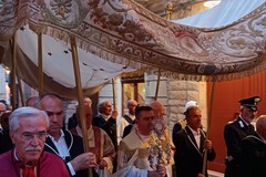 Nel cuore di Ruvo di Puglia la Processione del Corpus Domini - LE FOTO