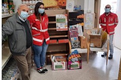 “Scuola per tutti”, la Croce Rossa consegna materiale scolastico all'Emporio LegAmi