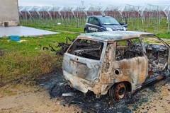 Auto rubata a Molfetta ritrovata incendiata a Ruvo