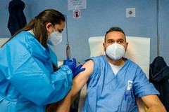 Operatori sanitari non vaccinati, Asl sospende 57 dipendenti