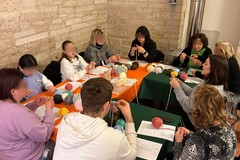Proseguono le iniziative Urbana a Ruvo: grande partecipazione al laboratorio di uncinetto