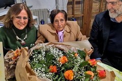 La maestra Caterina simbolo di dedizione al lavoro, premiata dal Ministero