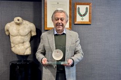 Premio “Rosso Valentino”, il riconoscimento al Cavaliere del Lavoro Francesco Maldarizzi per la sua carriera 