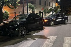 Tentano il furto di un'Audi Q5, ma arriva la Metronotte. Ladri in fuga