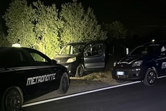 Intercettano un'auto rubata sulla Ruvo di Puglia-Molfetta, ladri in fuga