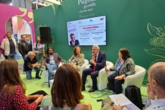 "Un’altra vita", il lavoro come narrazione politica: Maurizio Landini autore al Salone del Libro di Torino