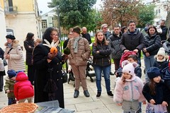 La magia della Quarantana di NoixVoi ODV conquista Piazza Dante - LE FOTO