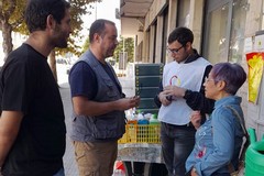 Ruvo di Puglia risponde con generosità alla raccolta alimentare per l'Emporio Solidale Legàmi - LE FOTO