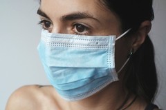 Covid-19, prorogato l'obbligo della mascherina negli ospedali e nelle strutture sanitarie