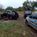 Cannibalizzata a metà: ritrovata a Ruvo un'auto rubata ad Altamura