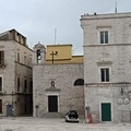 Rimossa gran parte dell’impalcatura su Palazzo Avitaya, la facciata del Municipio risplende