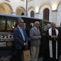 Il Rotary Club di Molfetta regala un pulmino alla C.a.s.a