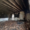 Incendio doloso al villaggio dell'accoglienza, il sindaco Chieco: «Noi non ci fermiamo»