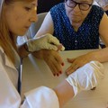 Il tocco che cura: un giorno di abbracci e bellezza alla RSA Spada di Ruvo di Puglia