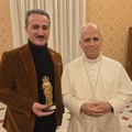 Il tenore ruvese Luciano Lamonarca incontra il Papa Leone XIV per il progetto  "Tu scendi dalle stelle "