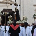 Il racconto fotografico della processione della Desolata a Ruvo di Puglia