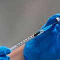 Vaccino anti Covid, dal 3 giugno in Puglia prenotazioni dai 39 ai 16 anni