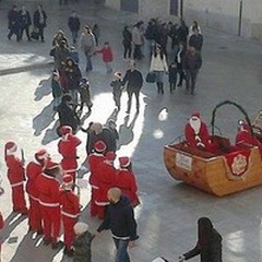 Il Natale toglie spazio al centro storico