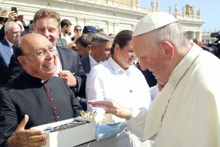 Don Vincenzo Pellegrini con Papa Francesco