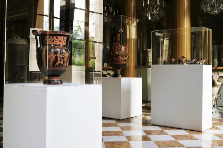 Reperti archeologici in mostra a Parigi