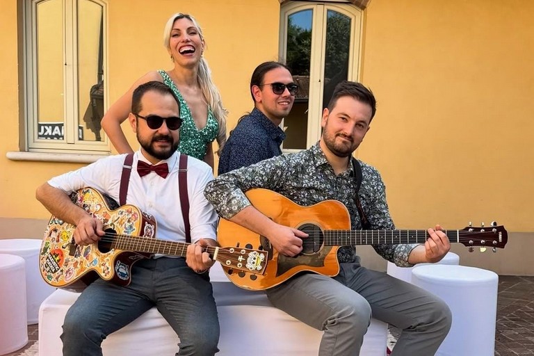 Gruppo Hakustic Matata