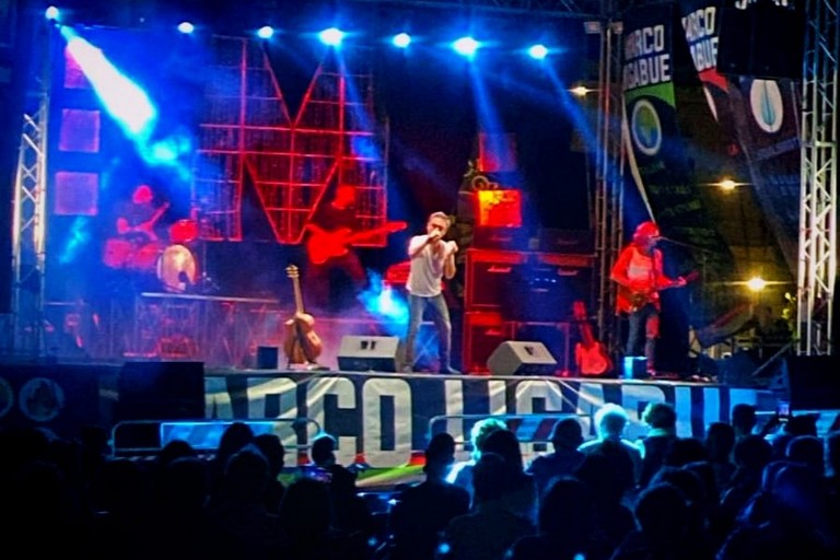 Marco Ligabue in concerto. <span>Foto Teresa Fiore</span>