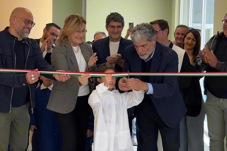 Apre la nuova mensa della scuola “Giovanni Bovio” di Ruvo di Puglia: investimento da 909mila euro