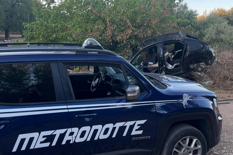 Una delle due auto recuperate dalla Metronotte