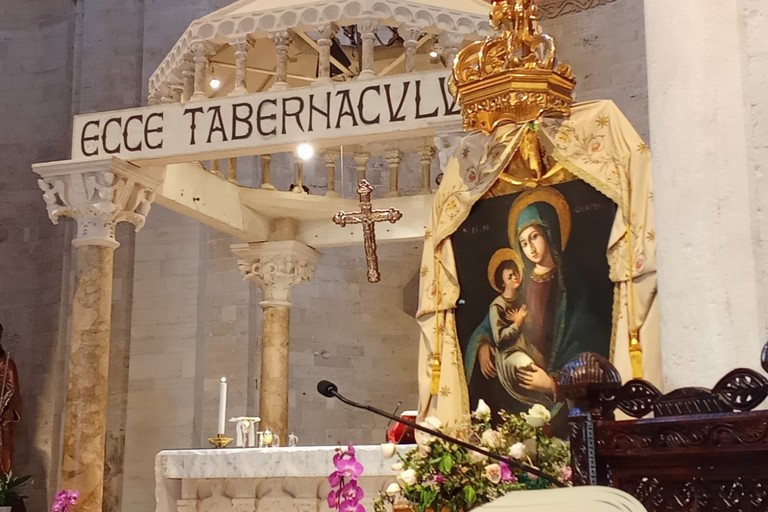 Tela restaurata Madonna delle Grazie. <span>Foto Teresa Fiore</span>